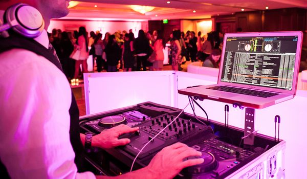 Ultimate Wedding Dj Guide